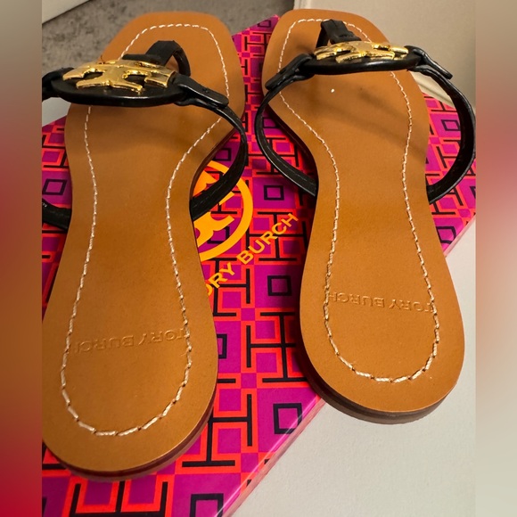 Tory Butch Mini Miller Thong Sandal Black Signature Logo size 5.5 - Picture 11 of 14